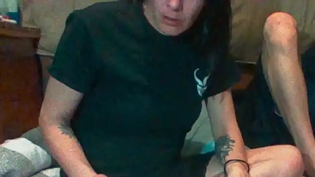 Snapshot of SillyRabbitz chatting on February 2025 07:47:01 PM SillyRabbitz online show from February 2025 07:47:01 PM