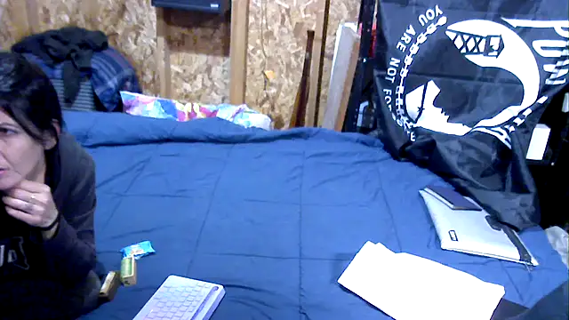 Snapshot of SillyRabbitz chatting on November 2025 03:07:01 AM SillyRabbitz online show from November 2025 03:07:01 AM