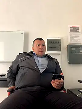 Snapshot of Mike8523 chatting on September 2025 06:02:02 AM Mike8523 online show from September 2025 06:02:02 AM