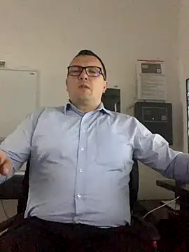 Snapshot of Mike8523 chatting on October 2025 05:09:02 AM Mike8523 online show from October 2025 05:09:02 AM