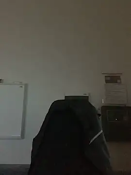 Snapshot of Mike8523 chatting on November 2025 05:35:02 PM Mike8523 online show from November 2025 05:35:02 PM