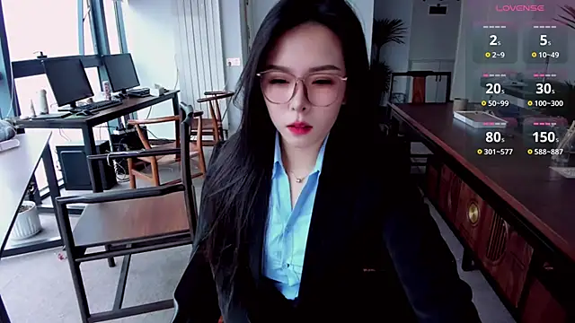 xixiya888 online show from November 2025 12:09:01 AM