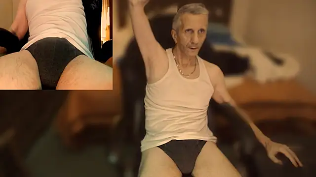 maxdaddy690 online show from January 2025 09:26:01 PM