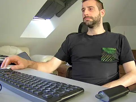 gryzoon online show from September 2025 02:54:01 PM