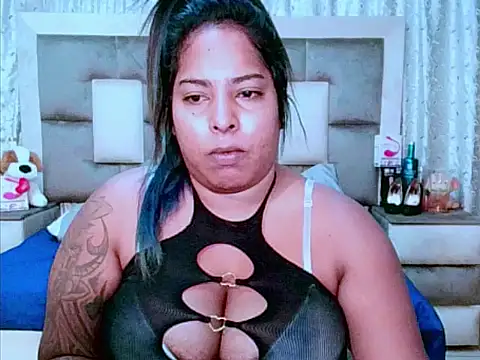 Snapshot of indiantopaz694u chatting on March 2025 04:05:01 AM indiantopaz694u online show from March 2025 04:05:01 AM