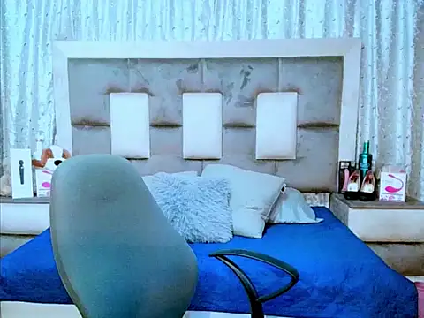 Snapshot of indiantopaz694u chatting on March 2025 07:35:02 AM indiantopaz694u online show from March 2025 07:35:02 AM