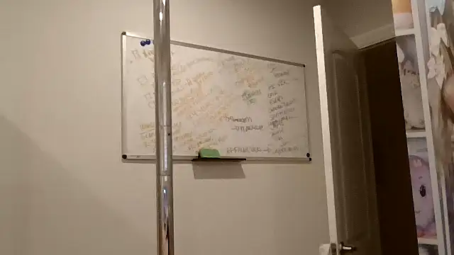 princesskimamii online show from November 2025 09:57:02 PM