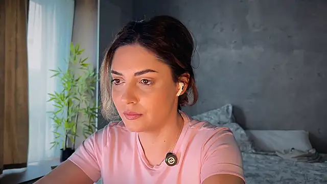 Snapshot of _Allie_ chatting on March 2026 11:22:02 AM Allie online show from March 2026 11:22:02 AM