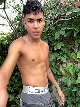 twinks 28 online show from December 2025 09:20:02 PM