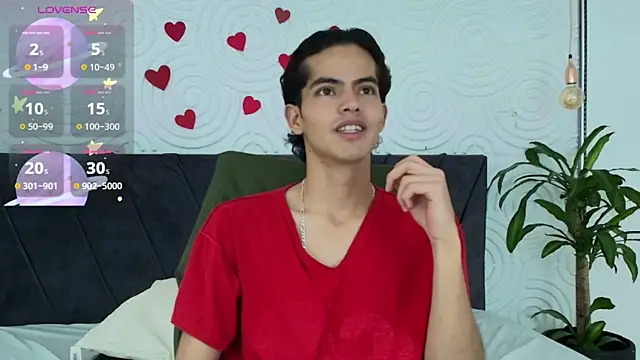 Snapshot of Maximoherrera_16 chatting on April 2026 01:34:02 PM Maximoherrera 16 online show from April 2026 01:34:02 PM