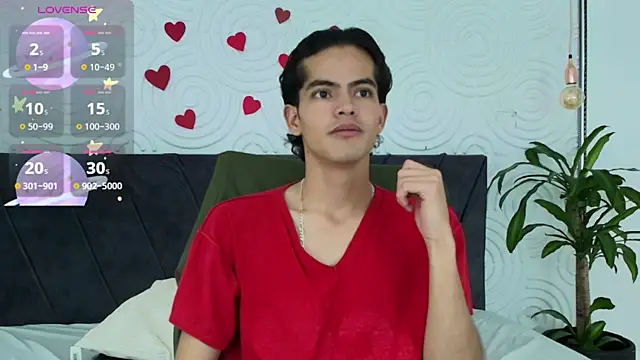 Maximoherrera 16 online show from May 2026 12:22:02 PM