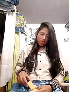 Escarcha-blue online show from November 2025 08:58:01 AM