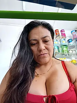 roxanasexy2025 online show from January 2026 03:50:02 PM