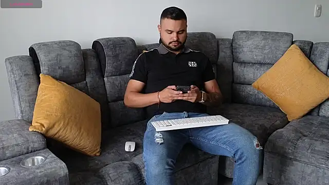 Snapshot of khalidferrer chatting on March 2025 12:52:01 PM khalidferrer online show from March 2025 12:52:01 PM