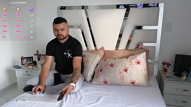 Snapshot of khalidferrer chatting on March 2025 12:26:02 PM khalidferrer online show from March 2025 12:26:02 PM