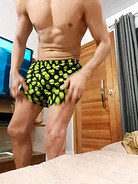 juniortche1313 online show from November 2025 01:37:01 AM