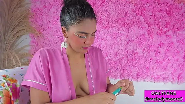 Melodymoore  online show from November 2025 10:21:01 PM