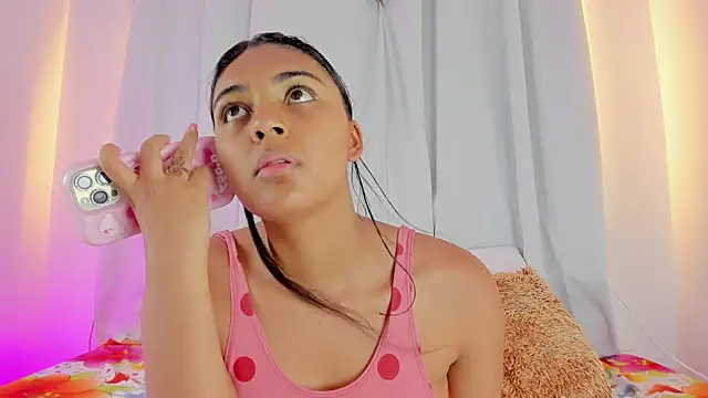 Snapshot of Melodymoore_ chatting on July 2026 01:19:02 AM Melodymoore online show from July 2026 01:19:02 AM