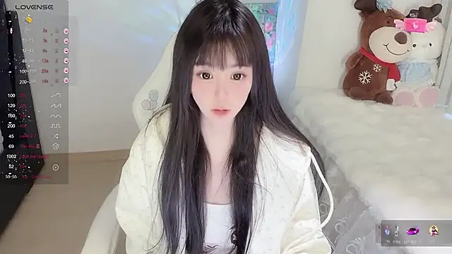 Milla-z online show from November 2025 04:33:02 AM