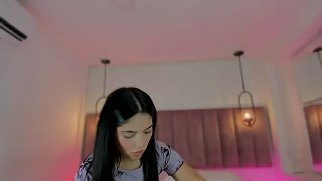 Haily b online show from January 2026 08:14:01 PM