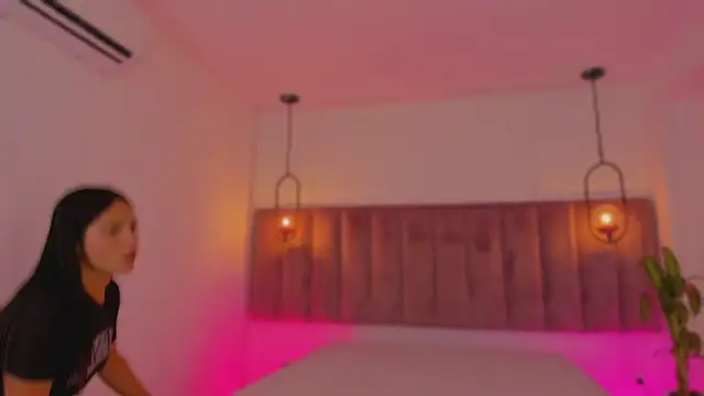 Haily b online show from February 2026 07:42:02 PM