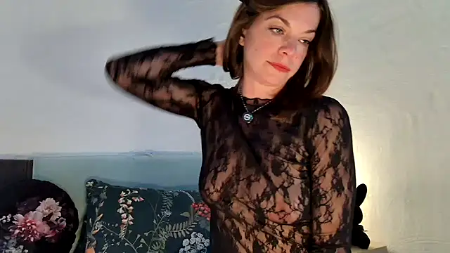 Snapshot of Rosemarie_Blu chatting on March 2026 08:19:01 AM Rosemarie Blu online show from March 2026 08:19:01 AM