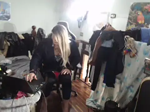 Snapshot of emmex671 chatting on March 2025 07:02:01 AM emmex671 online show from March 2025 07:02:01 AM