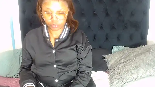 BootyClitQueen online show from June 2026 01:50:02 PM