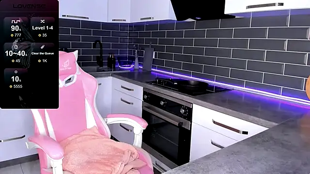 ShaiyaMinn3 online show from November 2025 09:48:02 PM