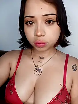 Akame yumi online show from November 2025 01:17:02 AM