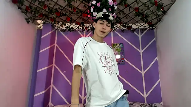 Maxxi hot23 online show from September 2025 07:35:01 PM