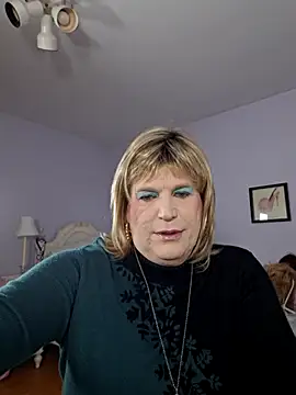 Snapshot of Victoriatv1 chatting on December 2024 11:38:02 PM Victoriatv1 online show from December 2024 11:38:02 PM