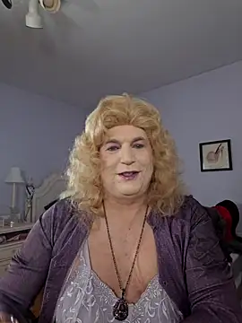 Snapshot of Victoriatv1 chatting on February 2025 06:37:01 PM Victoriatv1 online show from February 2025 06:37:01 PM