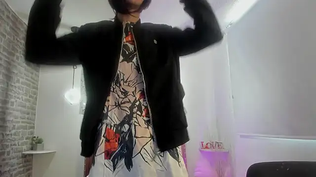 loverisu-coral online show from March 2026 09:22:02 PM