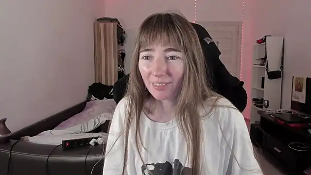 Snapshot of bekkawell chatting on September 2025 03:23:01 PM bekkawell online show from September 2025 03:23:01 PM