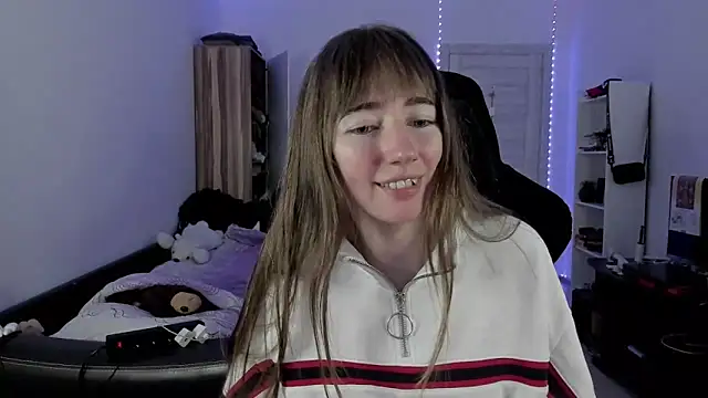 Snapshot of bekkawell chatting on September 2025 05:16:02 PM bekkawell online show from September 2025 05:16:02 PM