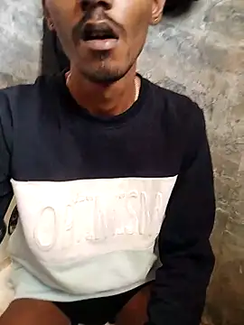 Snapshot of BlackDog__69 chatting on February 2025 09:21:01 AM BlackDog 69 online show from February 2025 09:21:01 AM