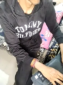 Snapshot of BlackDog__69 chatting on March 2025 05:09:02 AM BlackDog 69 online show from March 2025 05:09:02 AM