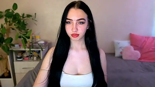 Snapshot of WildKittenX_ chatting on June 2026 04:00:02 AM WildKittenX online show from June 2026 04:00:02 AM