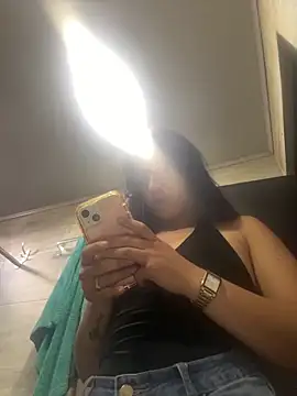 Snapshot of Mila_LS chatting on November 2025 01:02:02 PM Mila LS online show from November 2025 01:02:02 PM