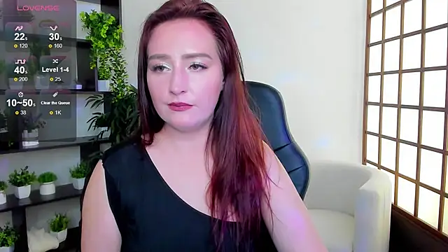 Snapshot of LinaFlawless chatting on September 2025 02:13:02 AM LinaFlawless online show from September 2025 02:13:02 AM