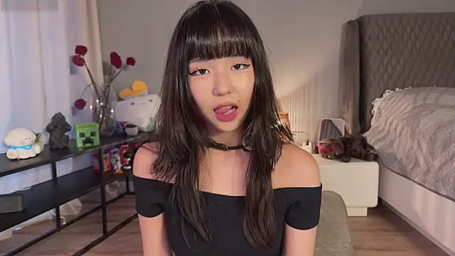 Snapshot of melana_love chatting on October 2025 01:41:01 PM melana love online show from October 2025 01:41:01 PM