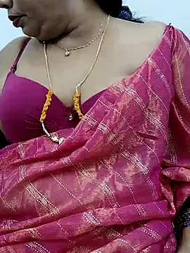 Snapshot of abinaya26 chatting on February 2025 07:03:01 PM abinaya26 online show from February 2025 07:03:01 PM