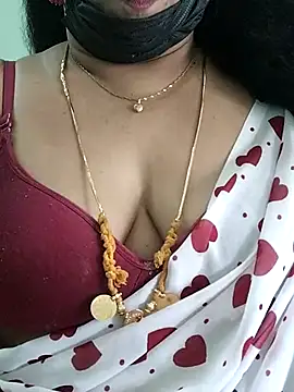 Snapshot of abinaya26 chatting on March 2025 08:02:02 AM abinaya26 online show from March 2025 08:02:02 AM