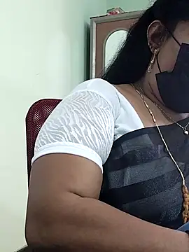 Snapshot of abinaya26 chatting on September 2025 08:19:01 AM abinaya26 online show from September 2025 08:19:01 AM