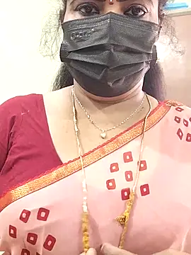 Snapshot of abinaya26 chatting on October 2025 08:00:01 AM abinaya26 online show from October 2025 08:00:01 AM