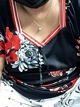 Snapshot of abinaya26 chatting on October 2025 09:28:02 PM abinaya26 online show from October 2025 09:28:02 PM