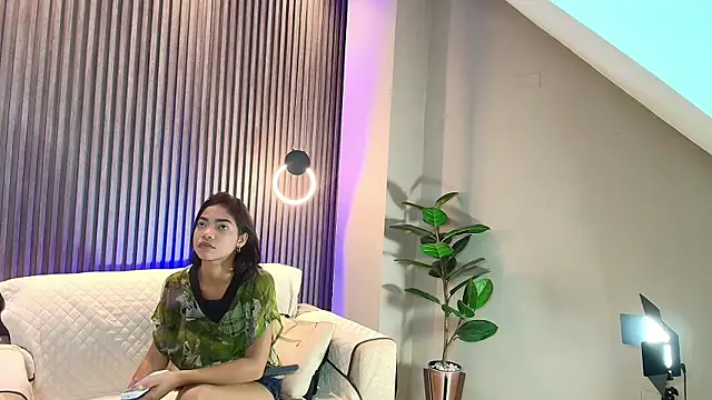 mary cute9 online show from March 2025 12:15:01 PM