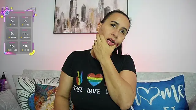 Snapshot of Sara_Charmy chatting on October 2025 11:29:02 AM Sara Charmy online show from October 2025 11:29:02 AM