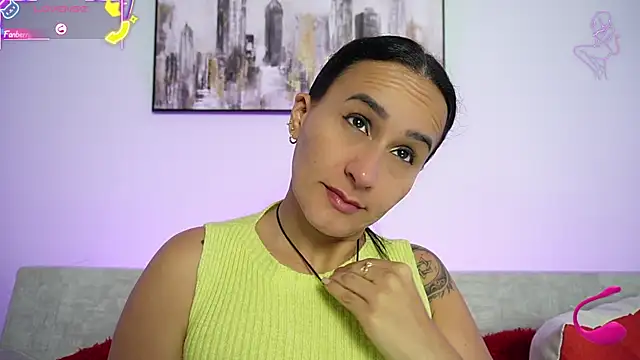 Snapshot of Sara_Charmy chatting on December 2025 11:37:01 AM Sara Charmy online show from December 2025 11:37:01 AM